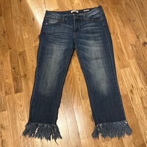 EUC Judy Blue size 11/30 cropped fringe capri jeans